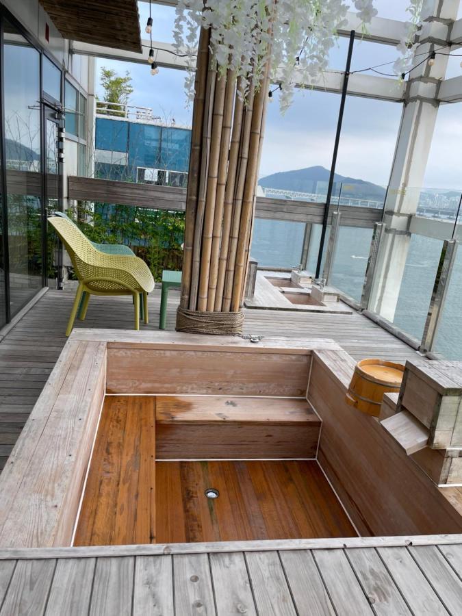 Gwanganli The Club Hotel Busan Exterior photo