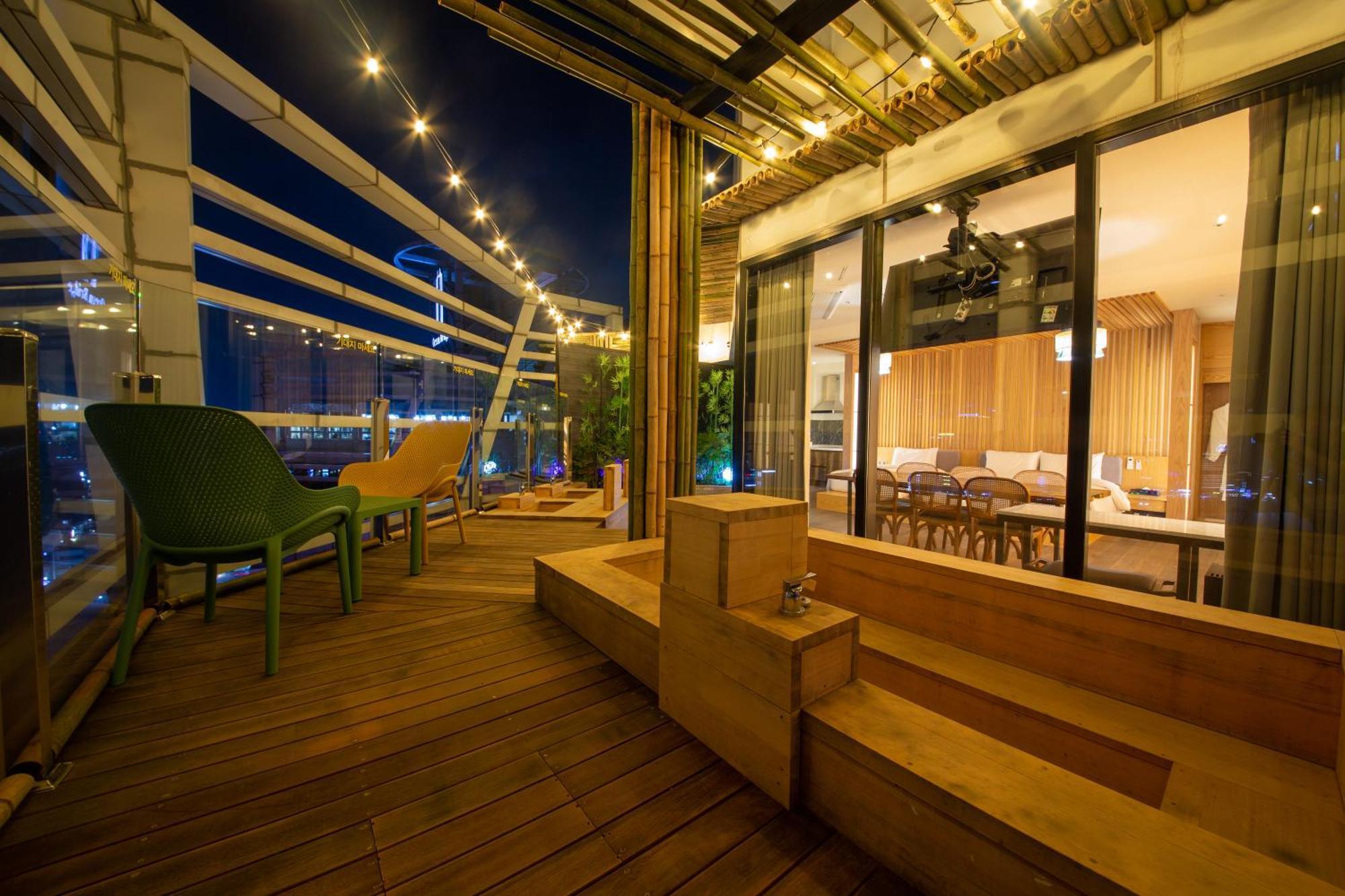 Gwanganli The Club Hotel Busan Exterior photo